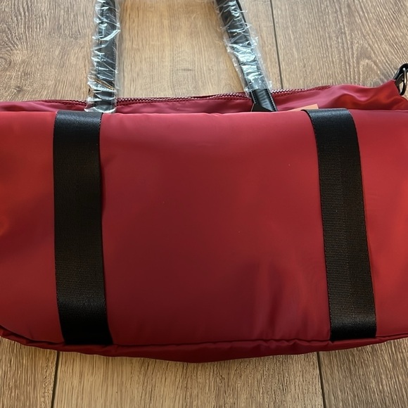 Mondani New York Weekender Bag - Picture 3 of 7